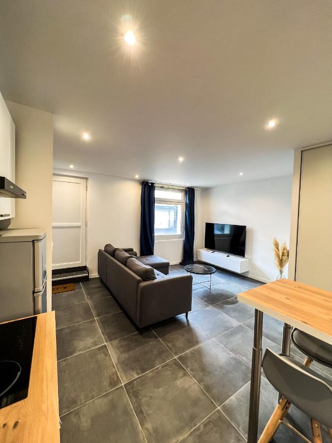 Charmant Appartement Au Coeur De Блуа Экстерьер фото